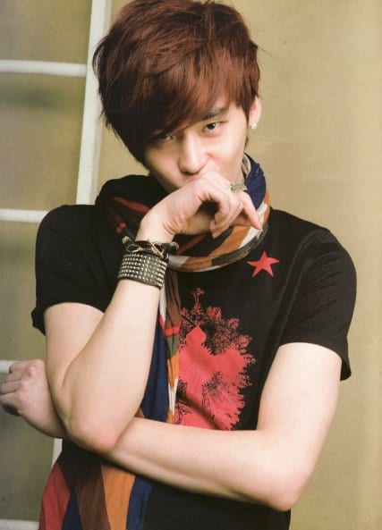 Jong Suk Lee