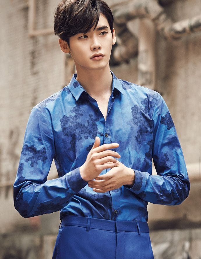 Jong Suk Lee