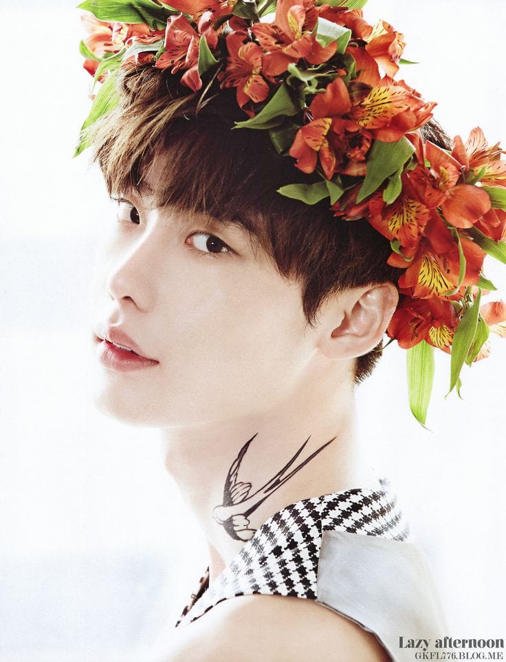 Jong Suk Lee