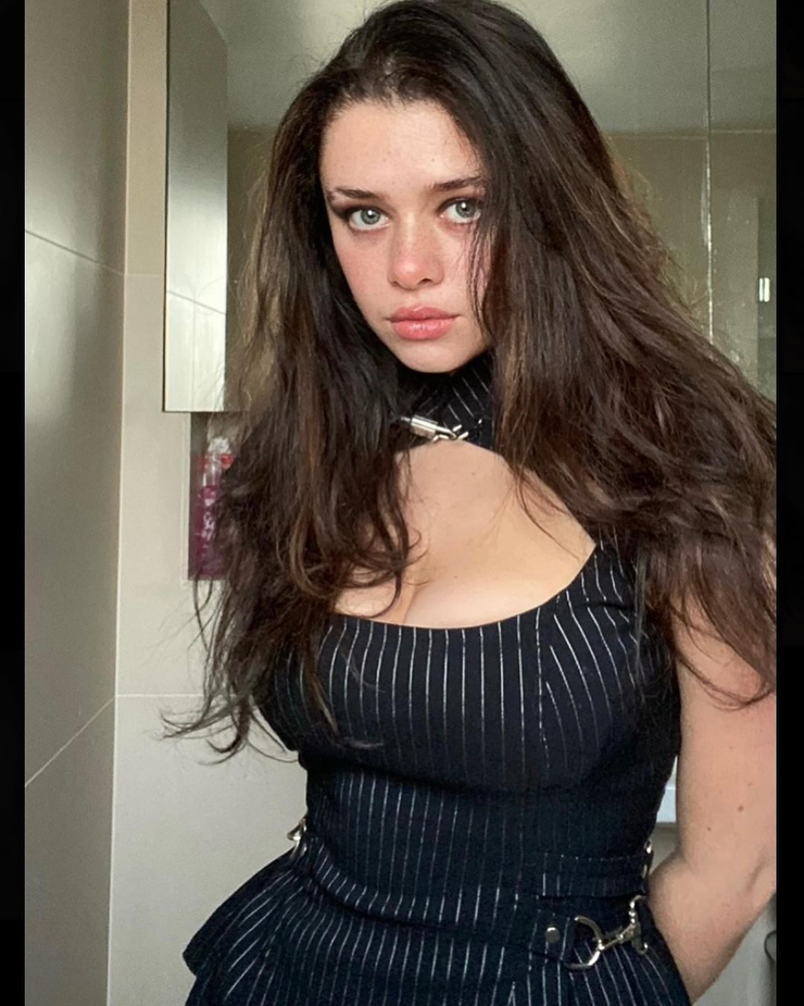 Isis Hainsworth