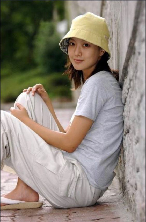Hee-seon Kim Hee-seon Kim