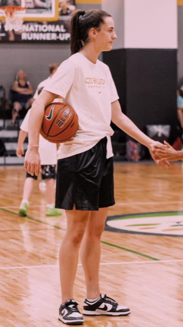 Caitlin Clark (ii)