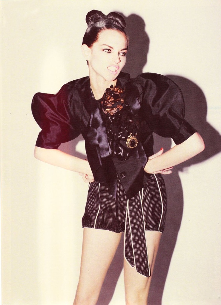Leigh Lezark