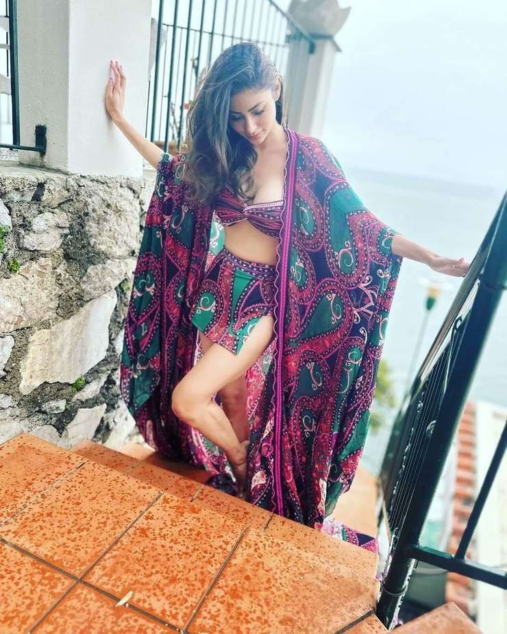 Mouni Roy