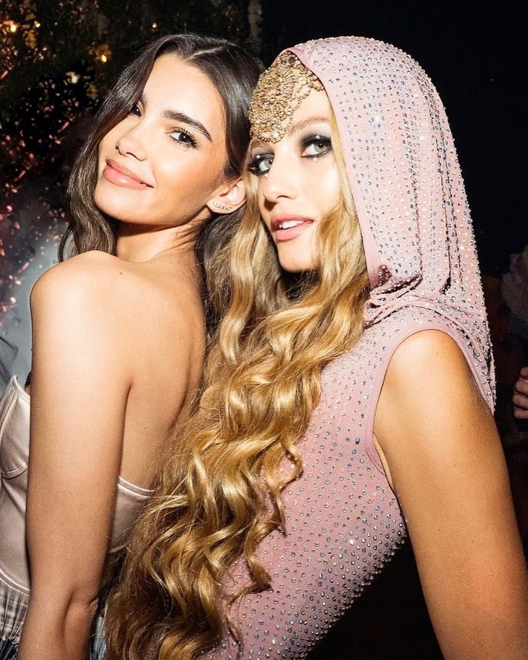 Cindy Mello Cindy Mello