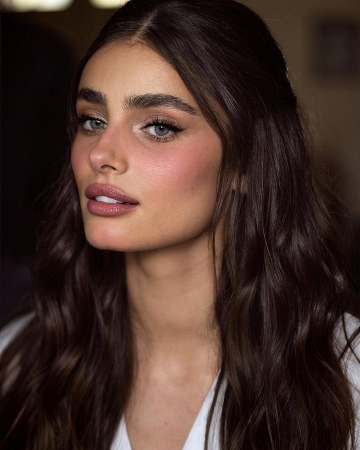 Picture of Taylor Marie Hill