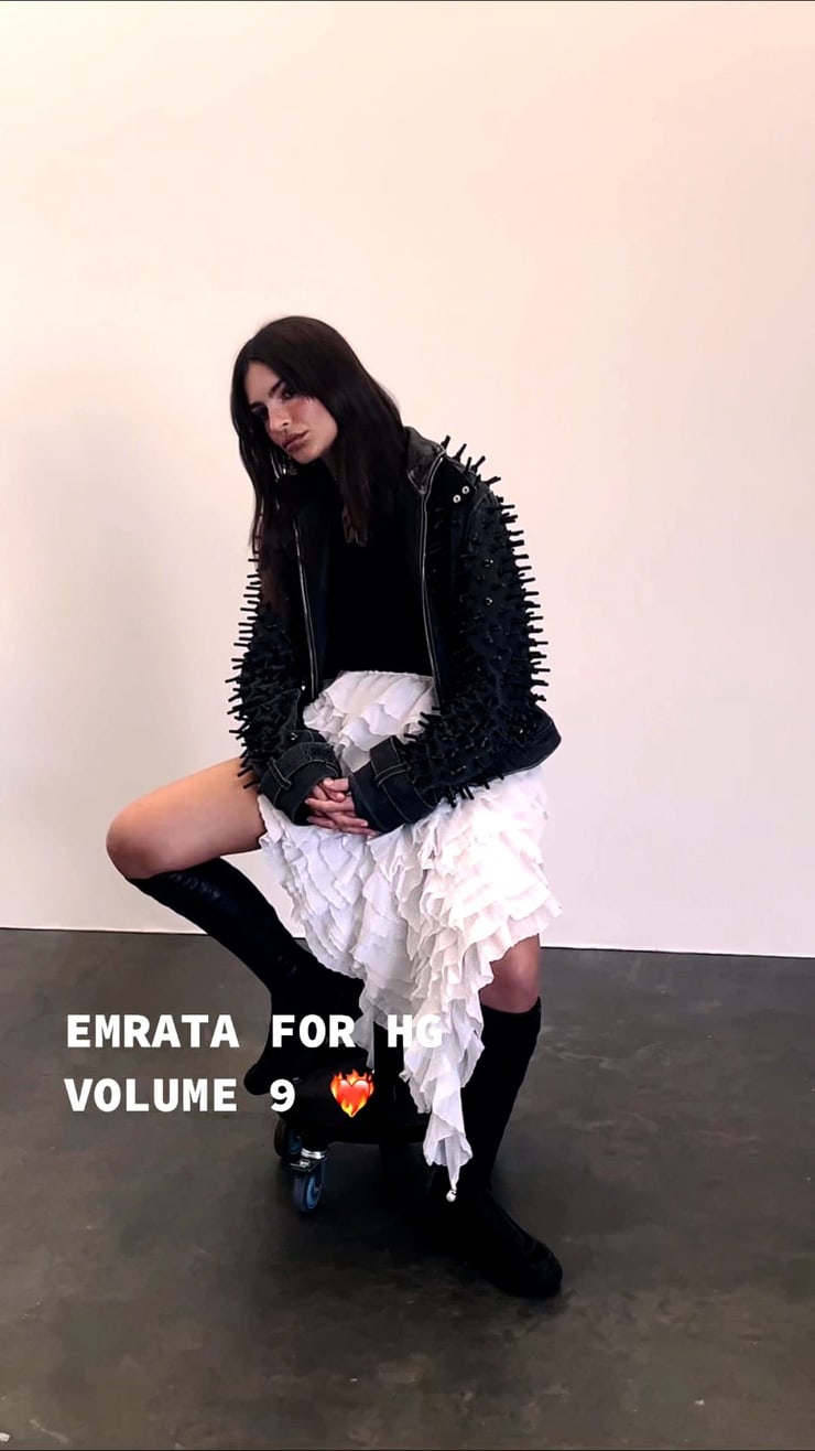 Emily Ratajkowski