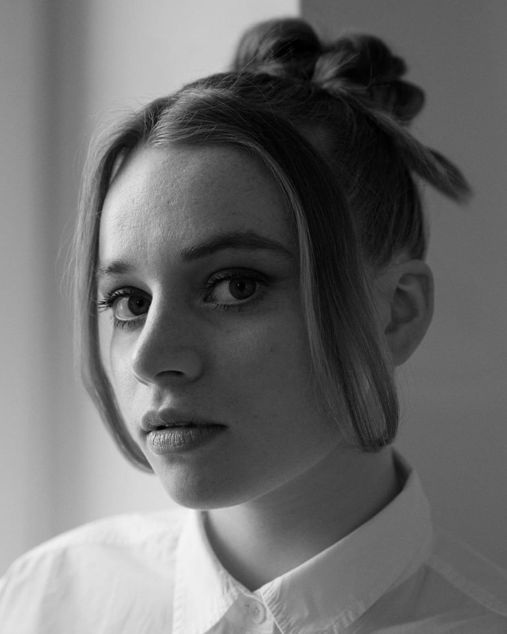 Luna Wedler