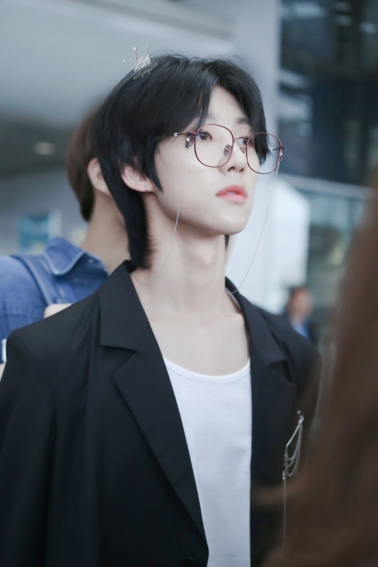 Minghao Xu