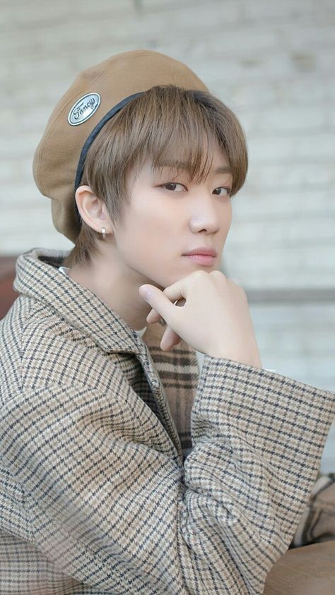 Minghao Xu