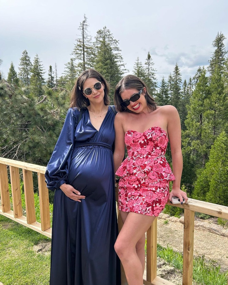 Peyton Elizabeth Lee Peyton Elizabeth Lee
