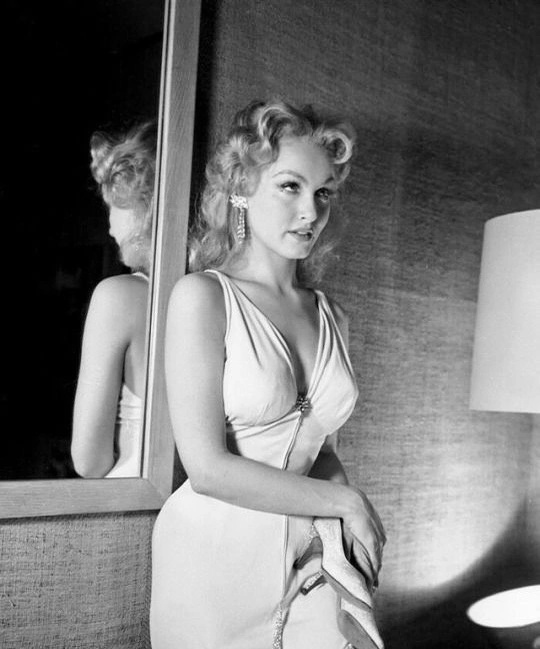 Julie Newmar picture