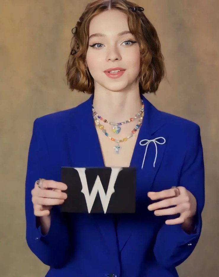 Emma Myers Emma Myers
