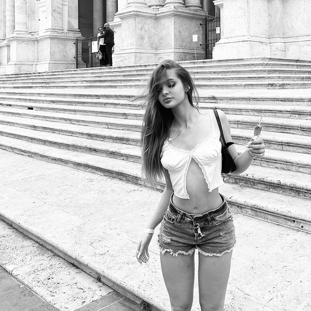 Brighton Sharbino Brighton Sharbino