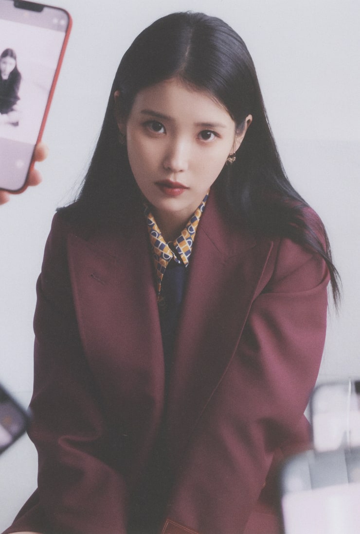 IU