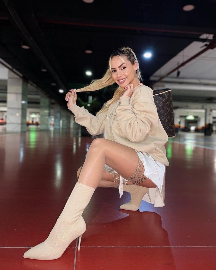 Picture of Nicole Barbie