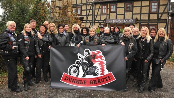Dunkle Bräute