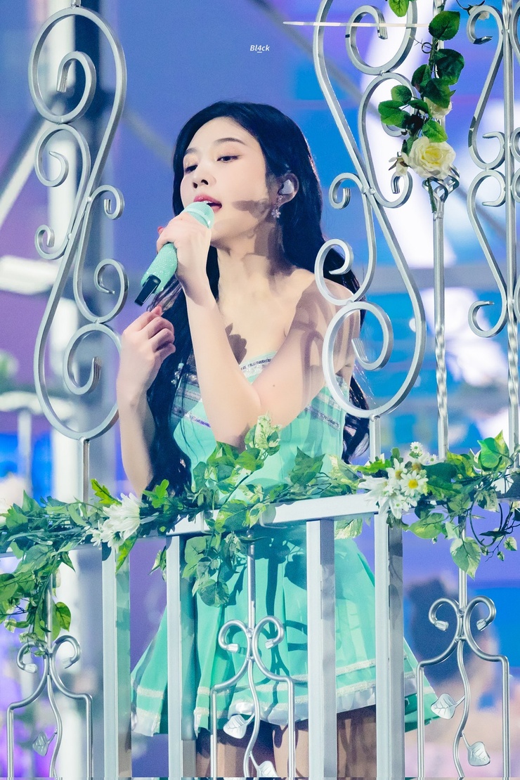 Joy (Park Soo Young)