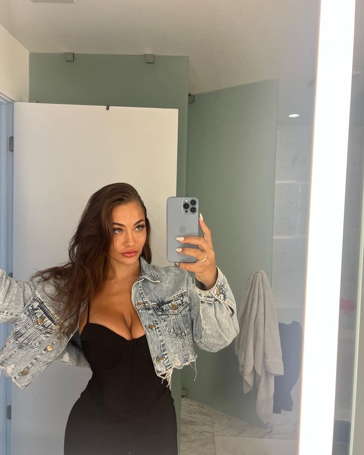 Celina Smith (model)