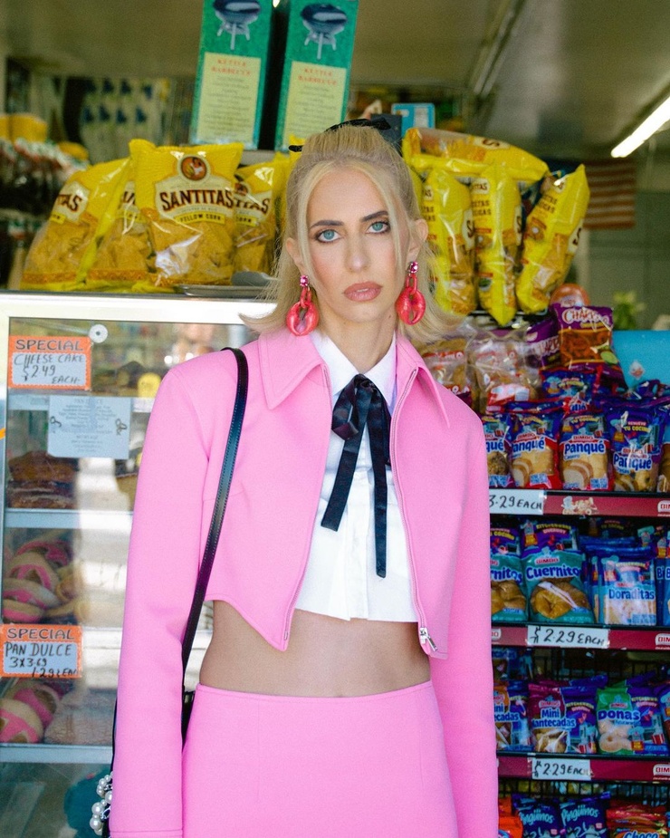 Hila Klein