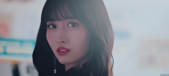 Hirai Momo