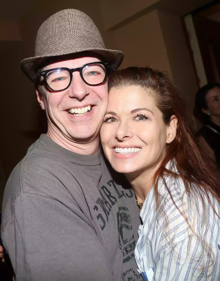 Debra Messing