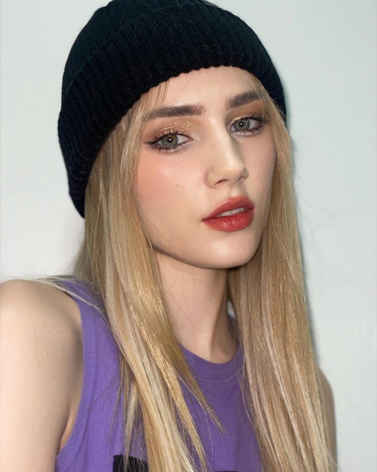 Mary Amber