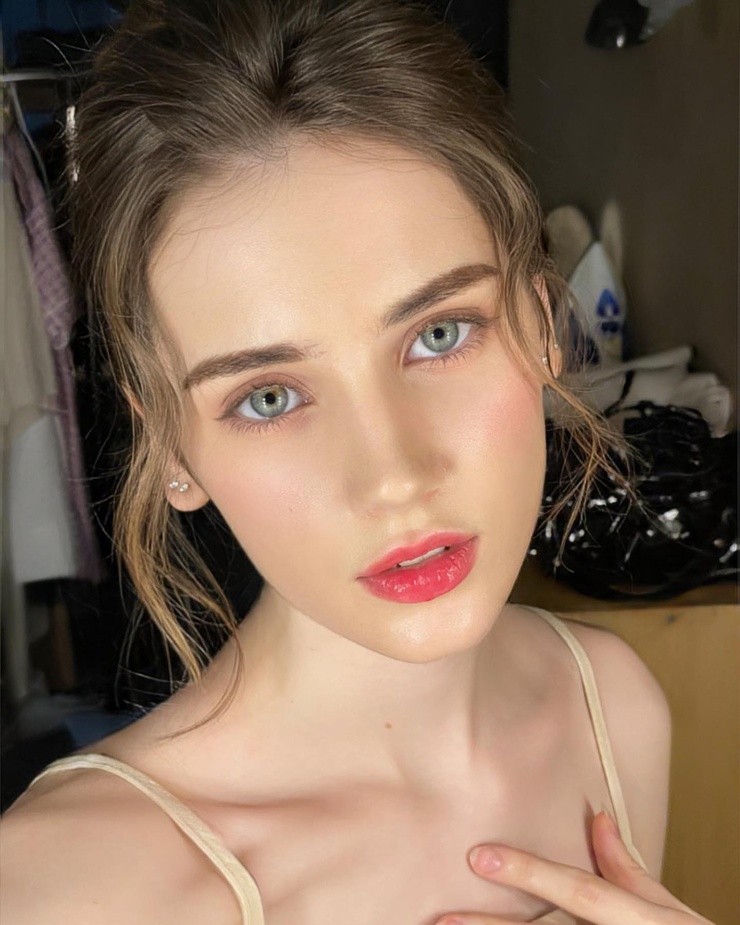 Mary Amber