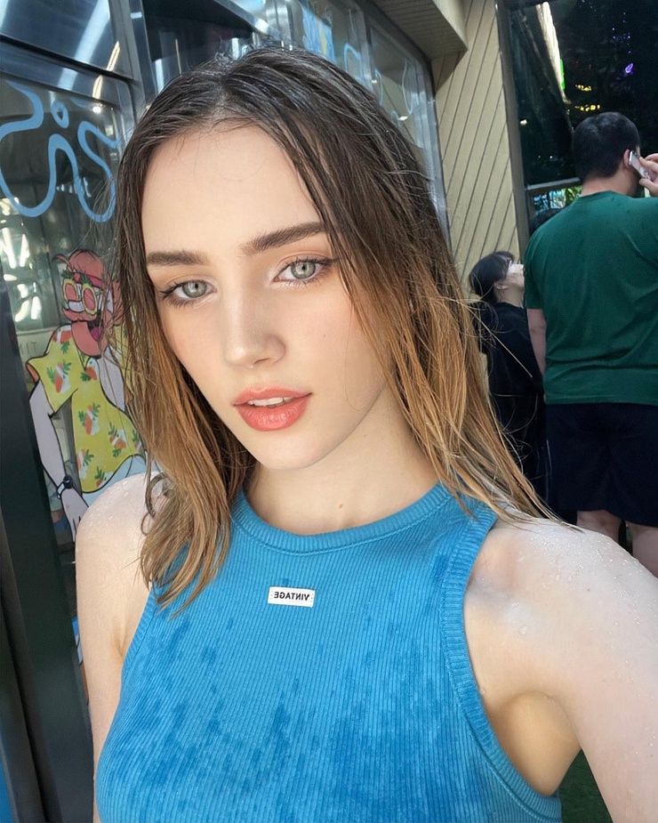 Mary Amber Mary Amber