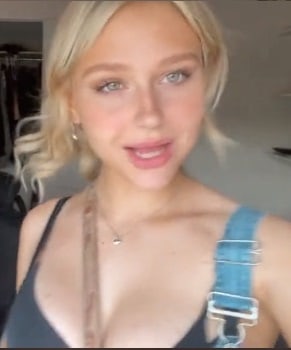 Alyvia Alyn Lind Alyvia Alyn Lind