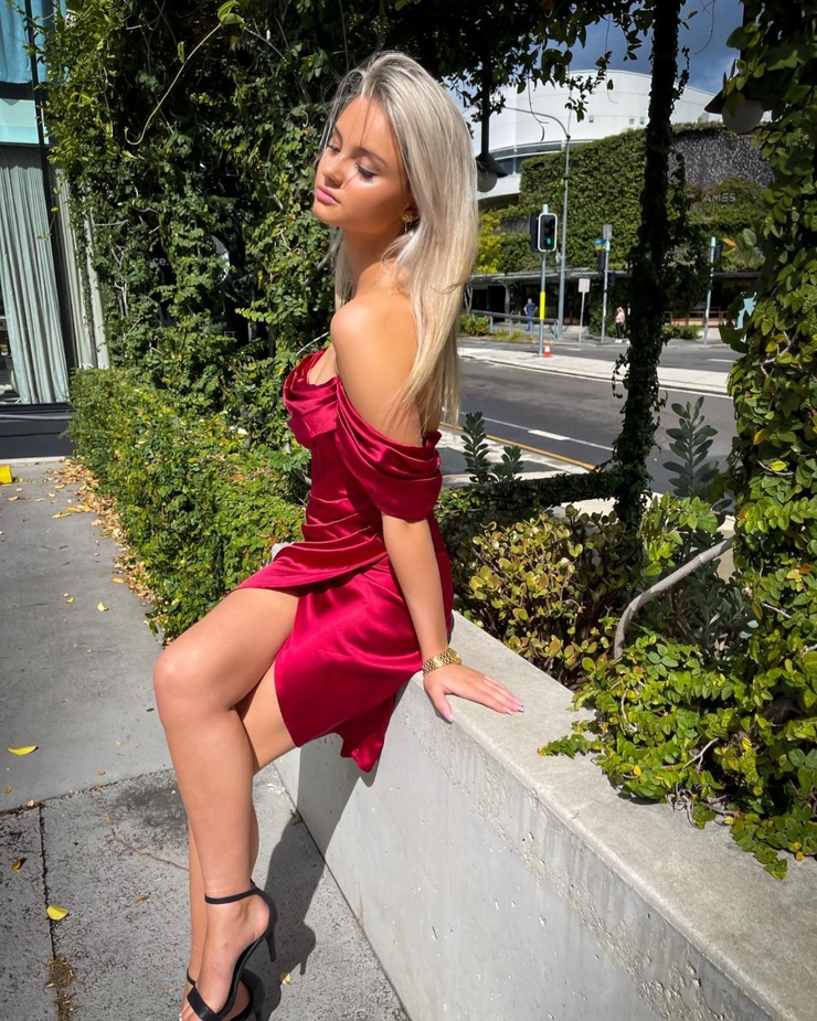 Chelsea Mayer Chelsea Mayer