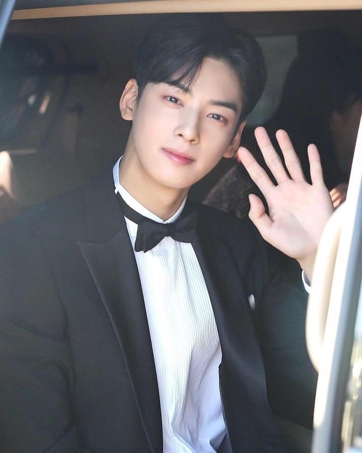 Eun-Woo Cha
