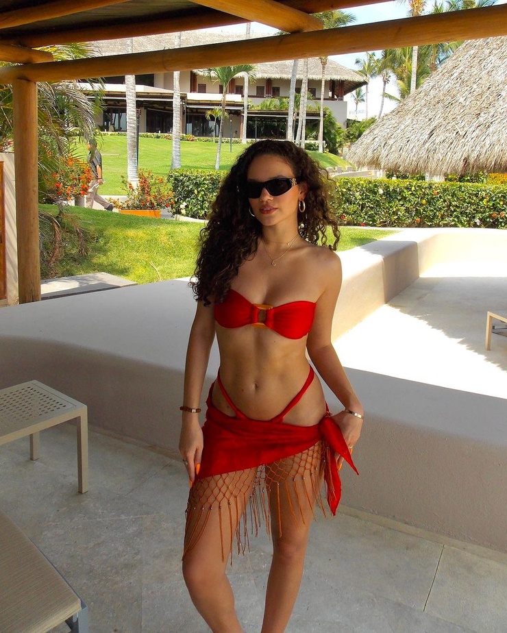 Madison Pettis Madison Pettis