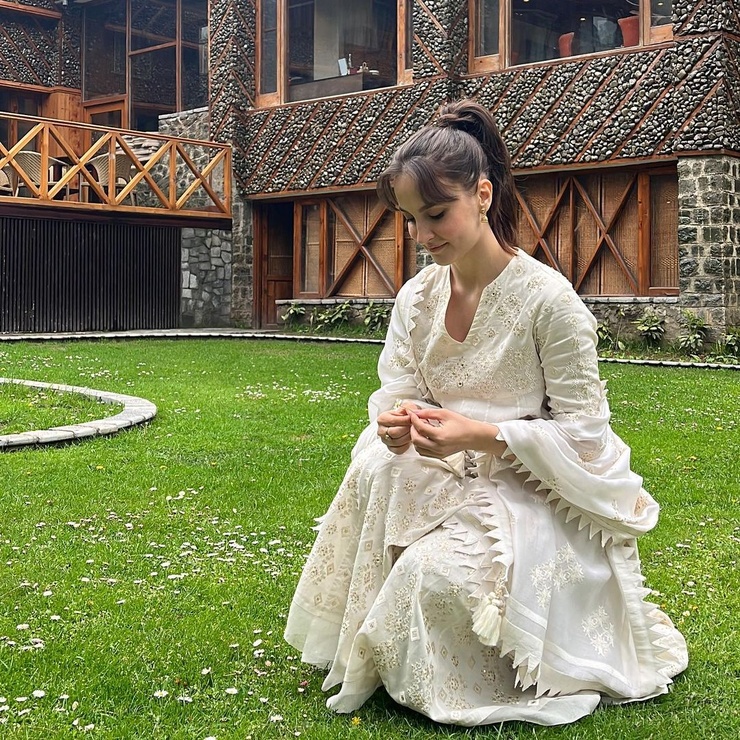 Elli Avram