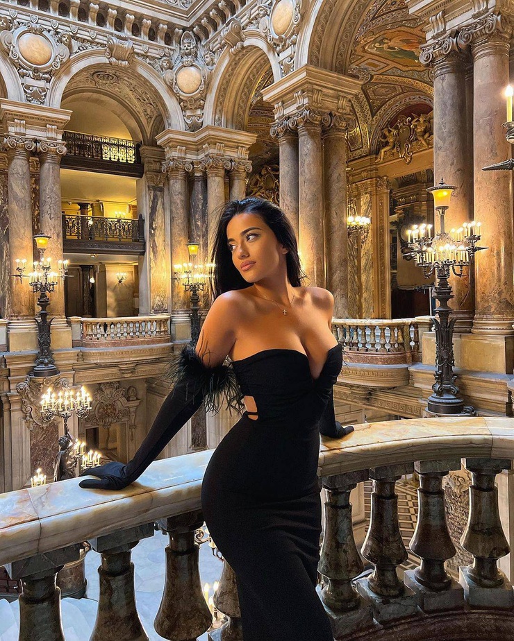 Anano Sakhelashvili