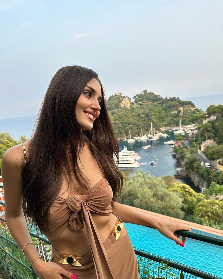 Hande Erçel Hande Erçel