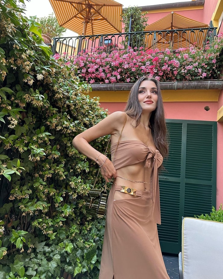 Hande Erçel Hande Erçel