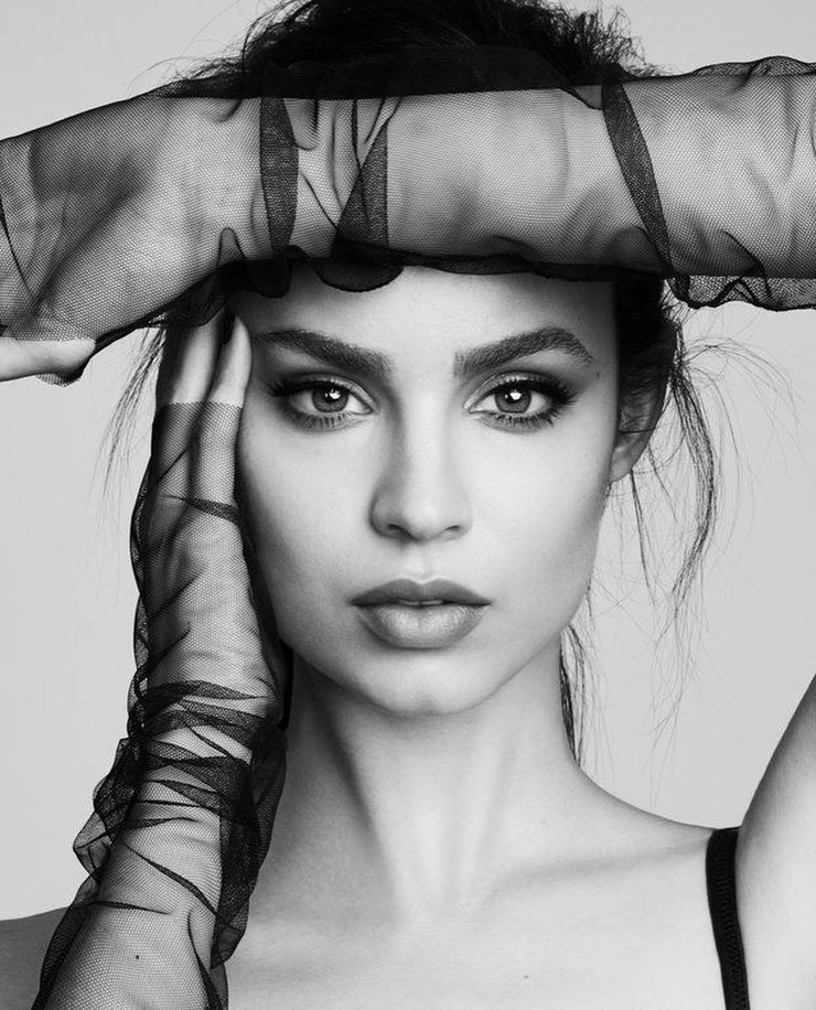 Sofia Carson