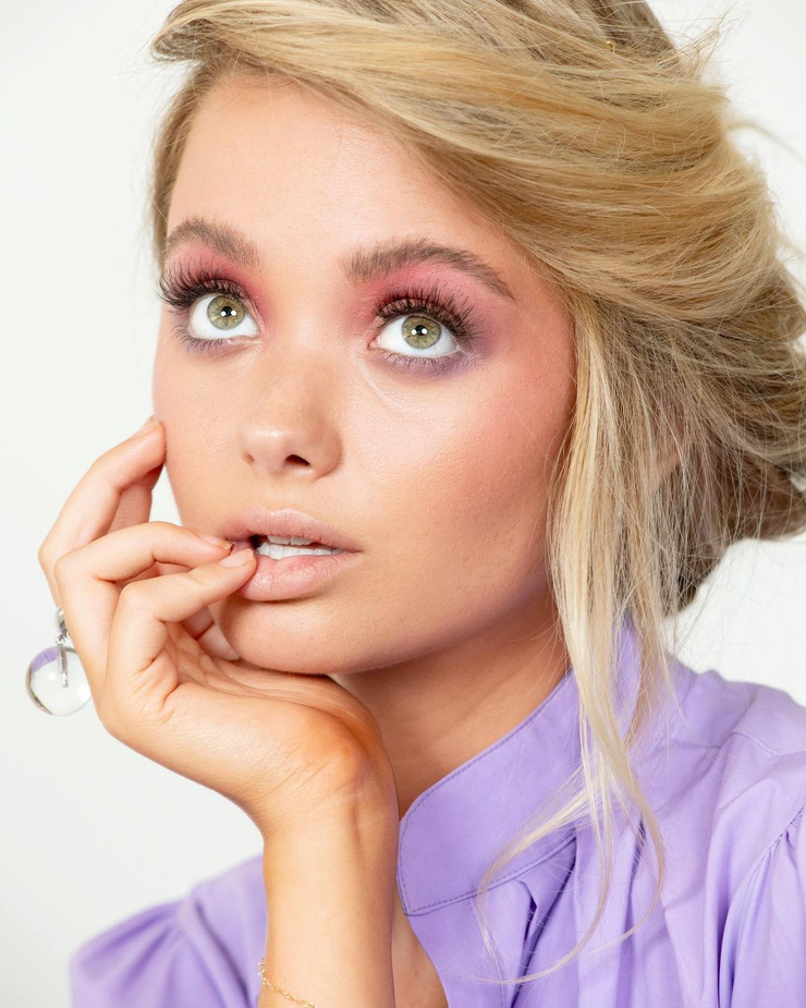 Isabella Betwee