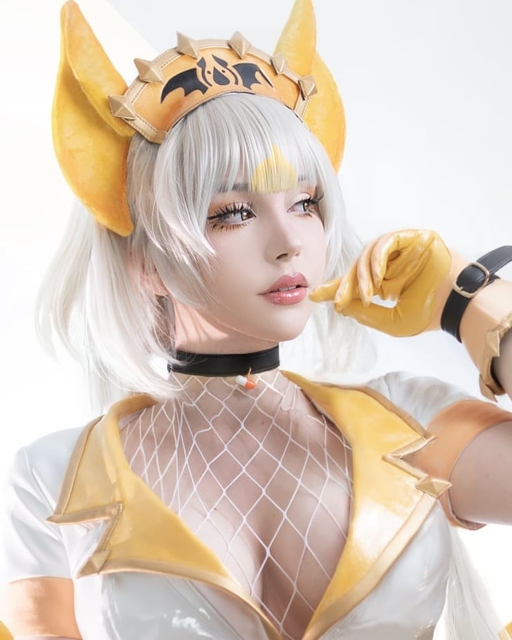Saya the Fox Saya the Fox