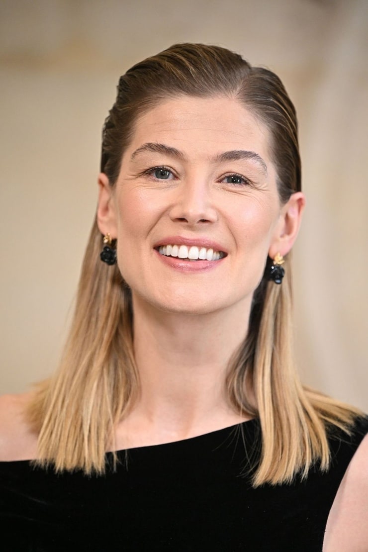 Rosamund Pike