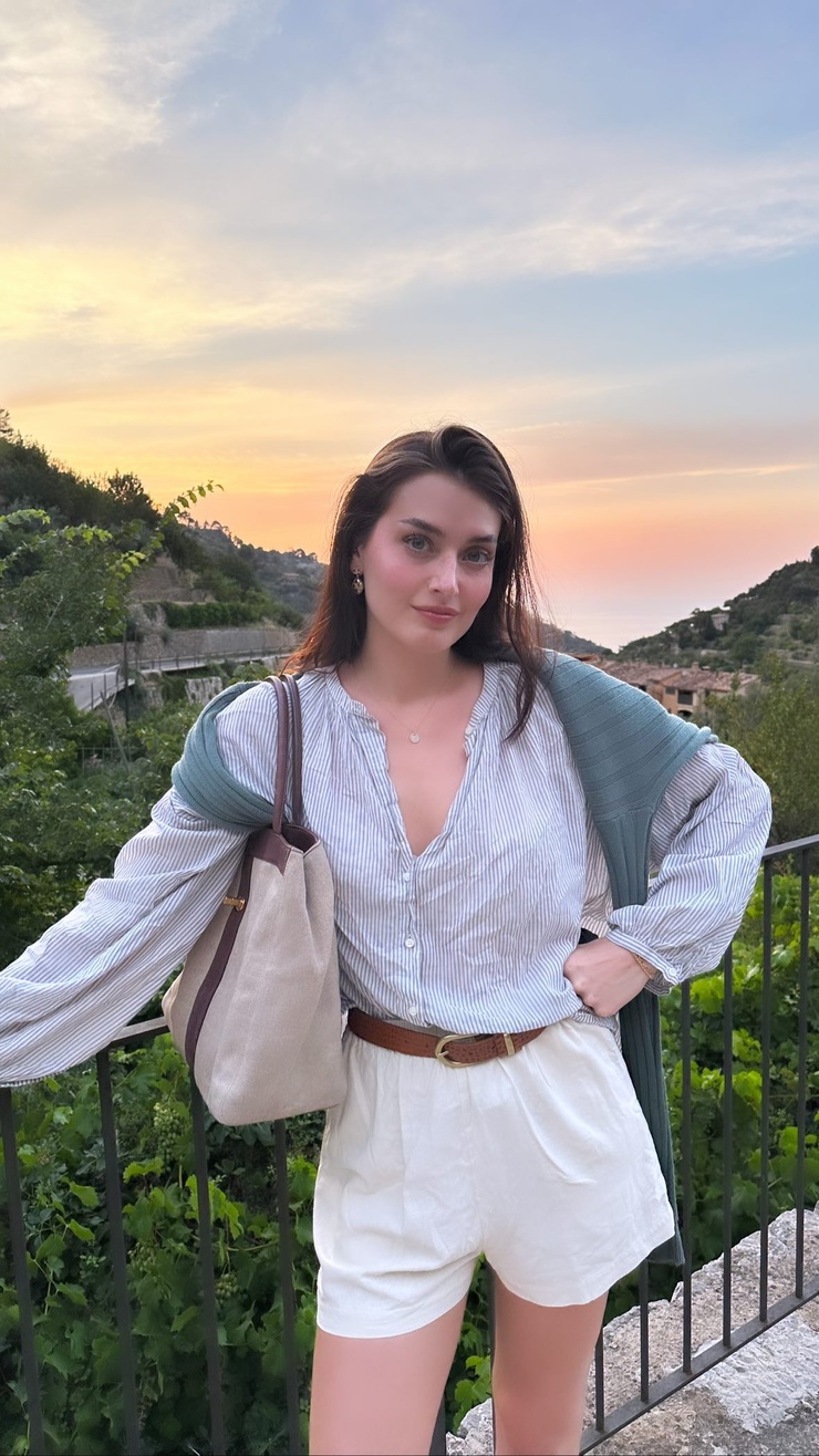 Jessica Clements Jessica Clements
