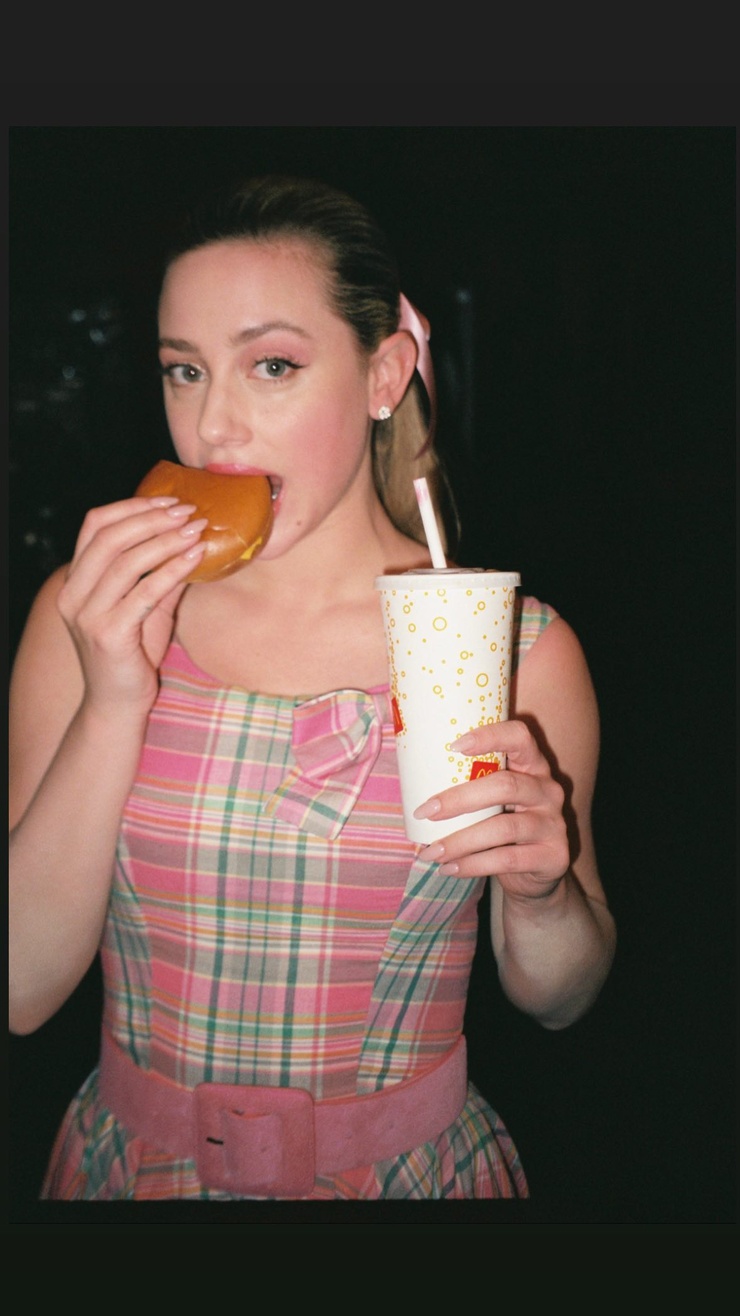 Lili Reinhart