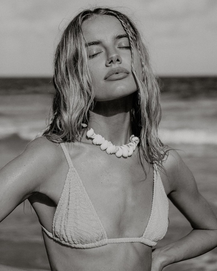 Elly Sharp Elly Sharp