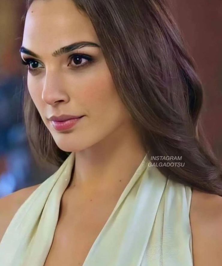 Gal Gadot Gal Gadot