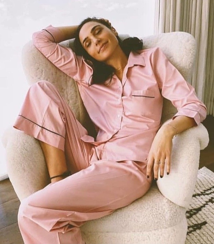 Gal Gadot Gal Gadot