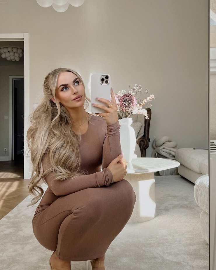 ANNA NYSTRÖM ANNA NYSTRÖM