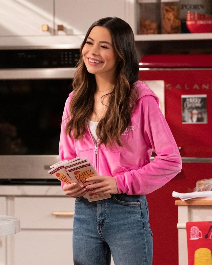 Miranda Cosgrove