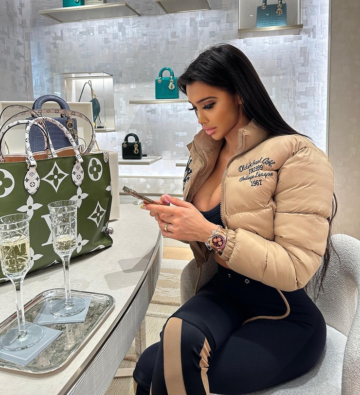 Chloe Khan