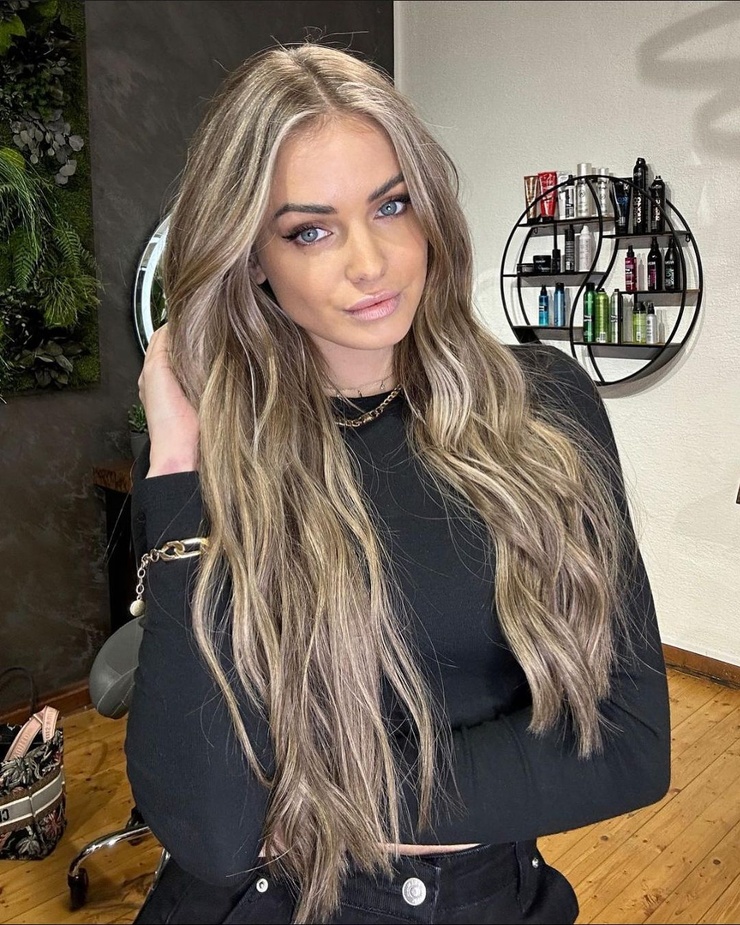 Annika Jung Annika Jung